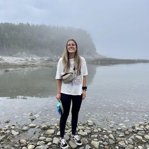 Meet your Posher, Alex-ann